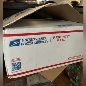 Friends box for Kara